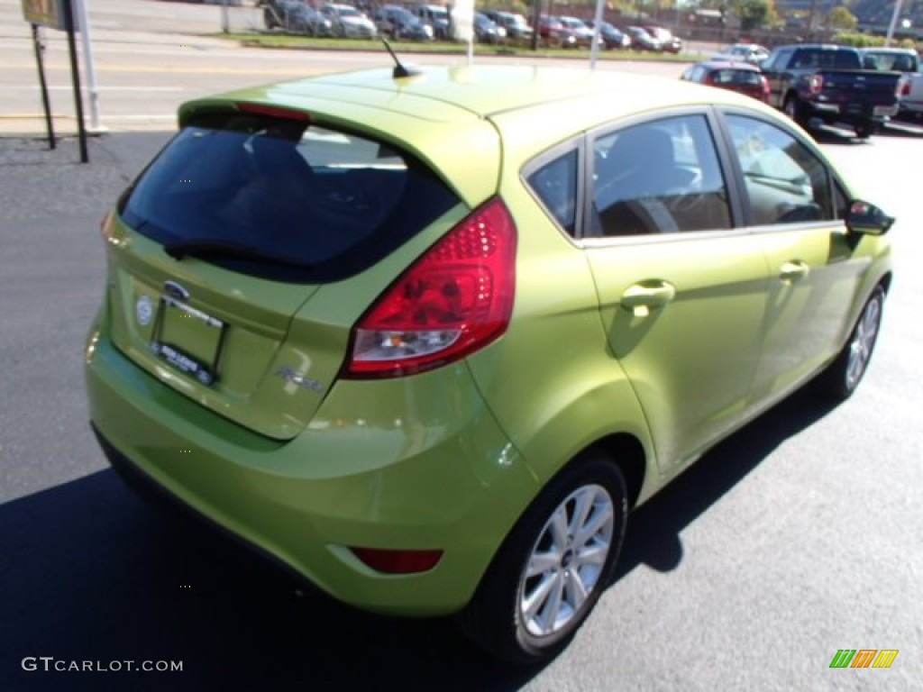 2013 Fiesta SE Hatchback - Lime Squeeze / Charcoal Black photo #8
