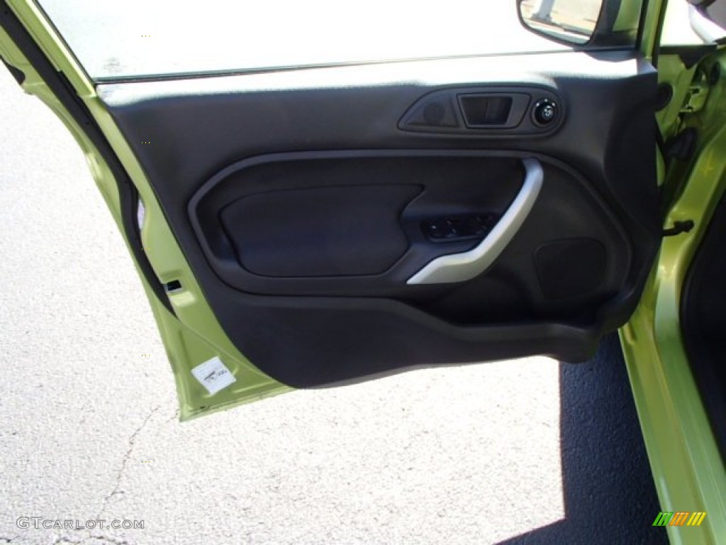 2013 Fiesta SE Hatchback - Lime Squeeze / Charcoal Black photo #11
