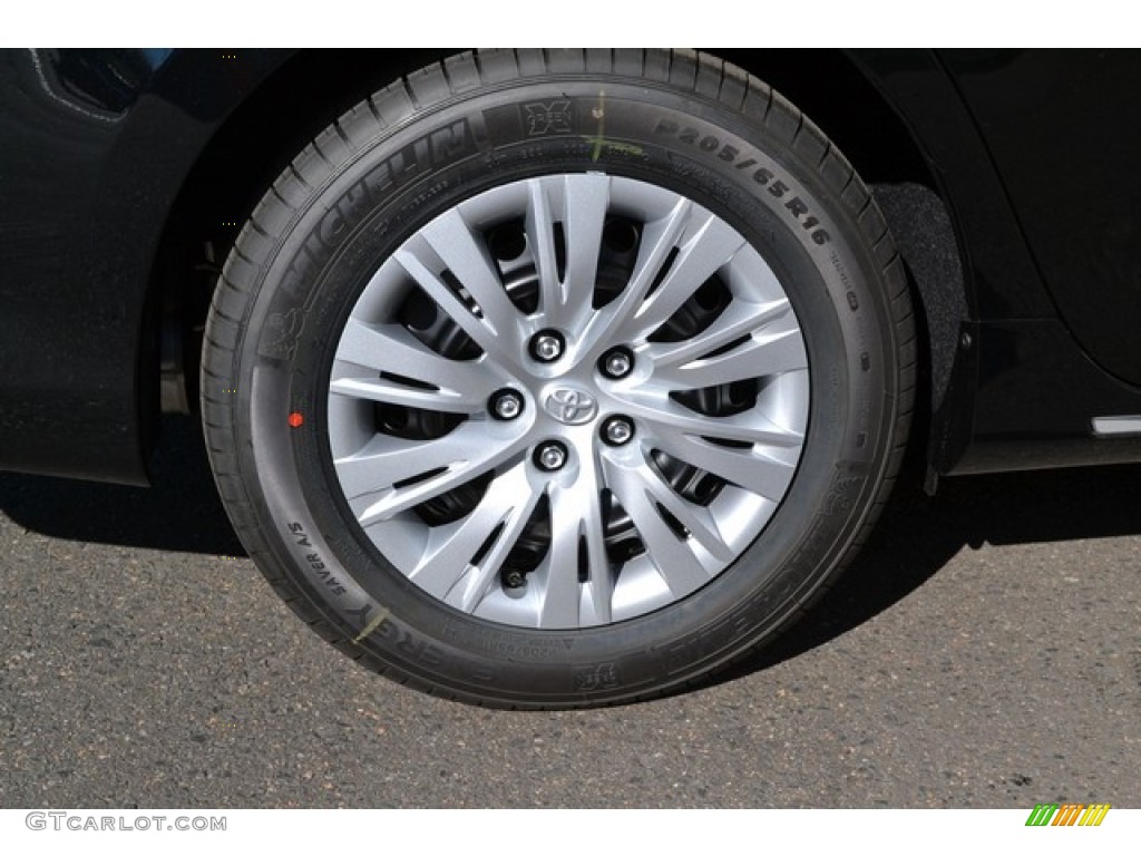 2014 Camry LE - Attitude Black Metallic / Ivory photo #9