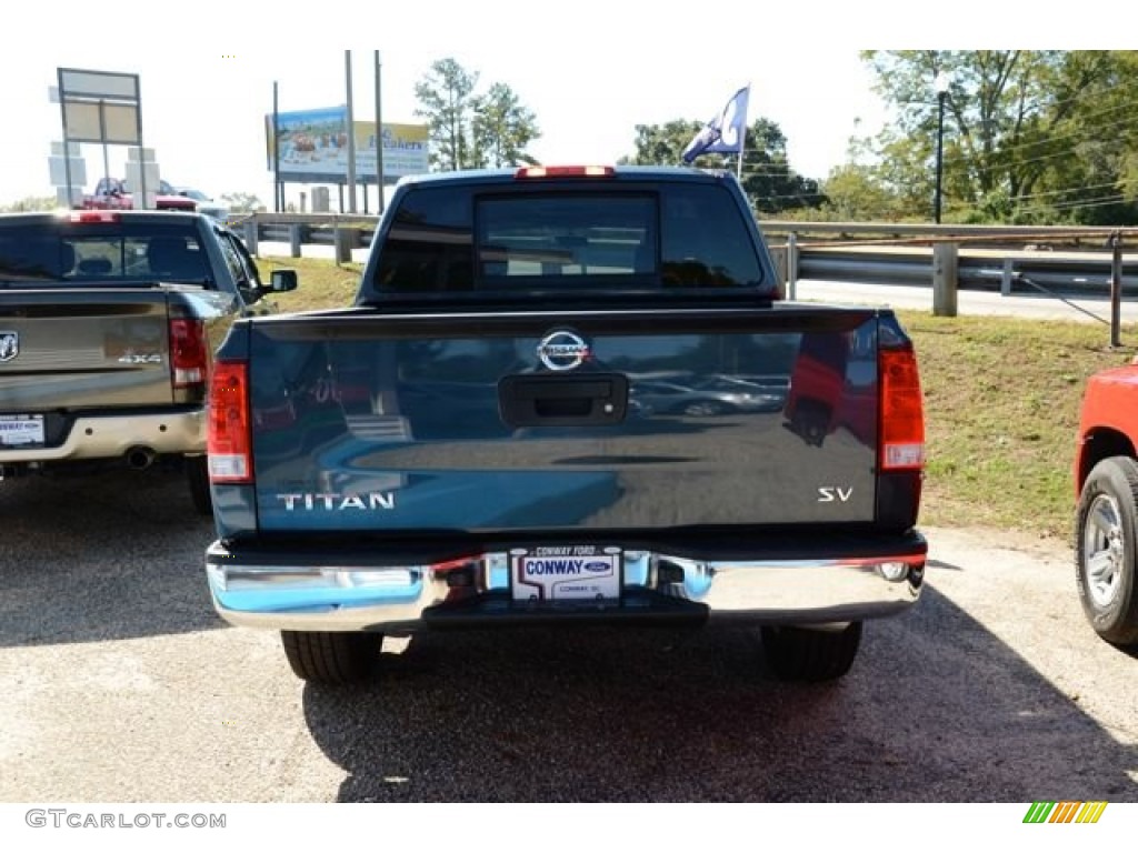 2013 Titan SV Crew Cab - Graphite Blue / Charcoal photo #5