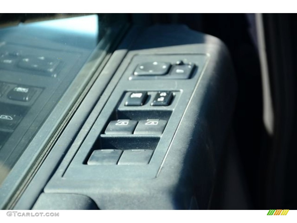 2013 Titan SV Crew Cab - Graphite Blue / Charcoal photo #16