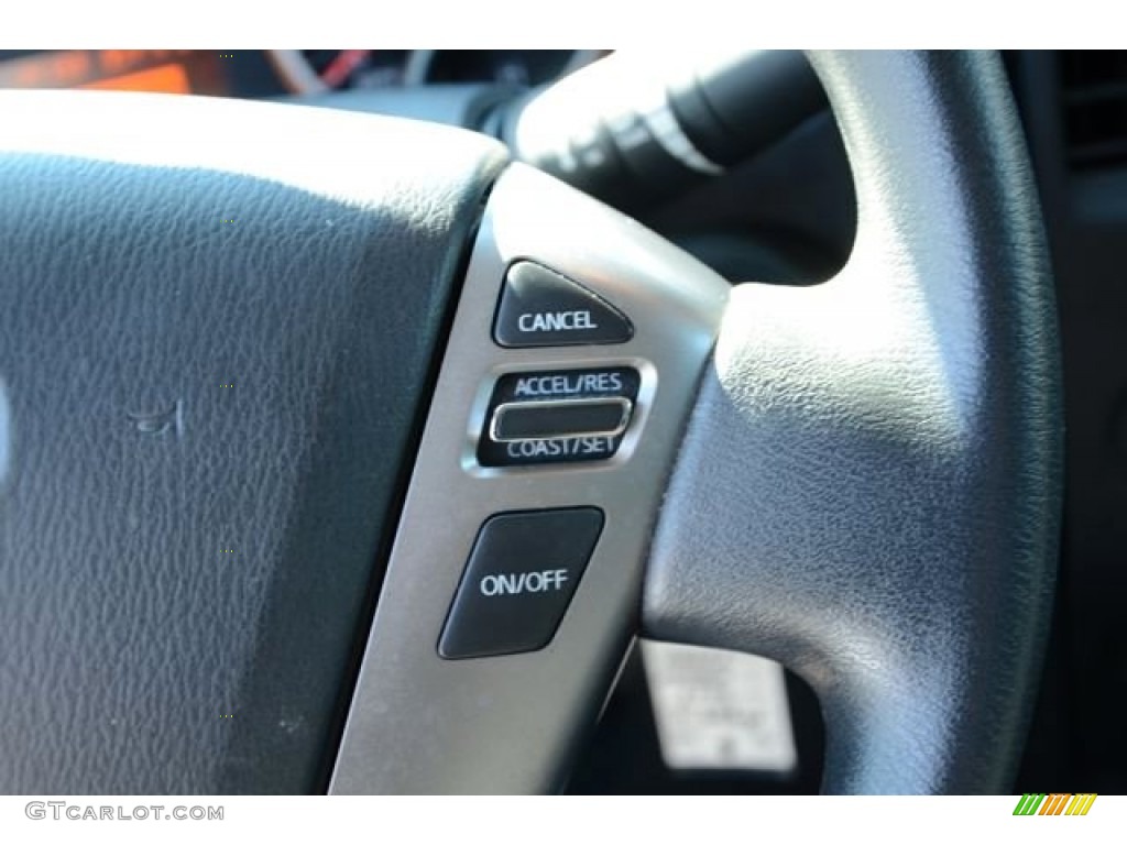 2013 Titan SV Crew Cab - Graphite Blue / Charcoal photo #21