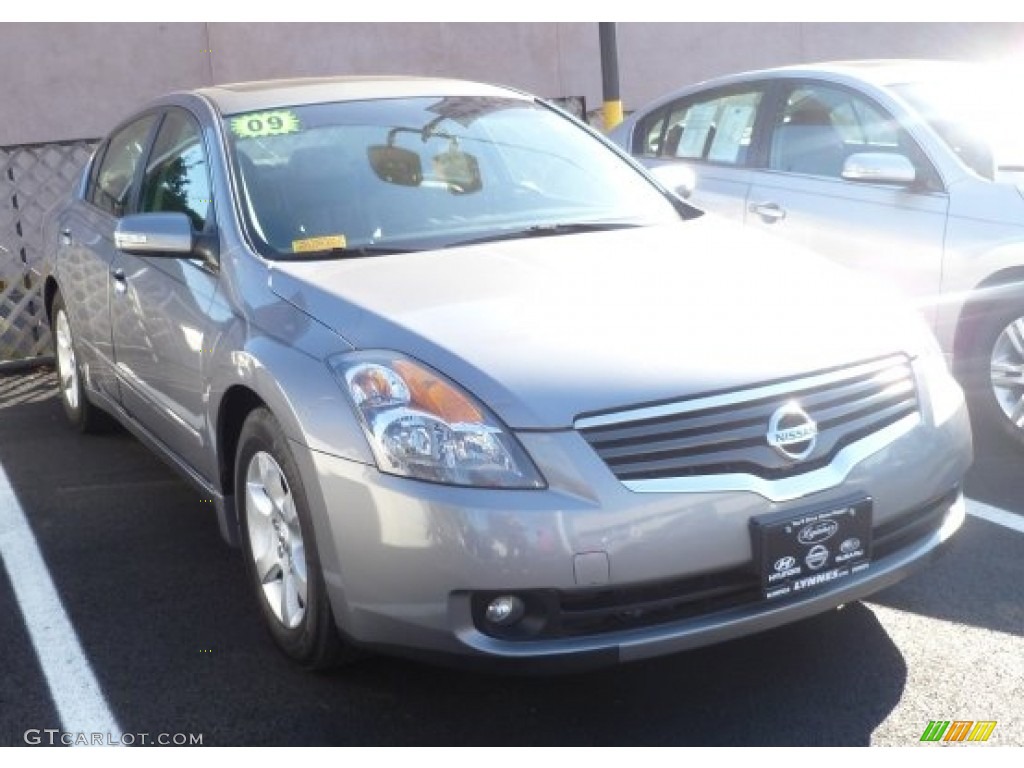 Precision Gray Metallic Nissan Altima