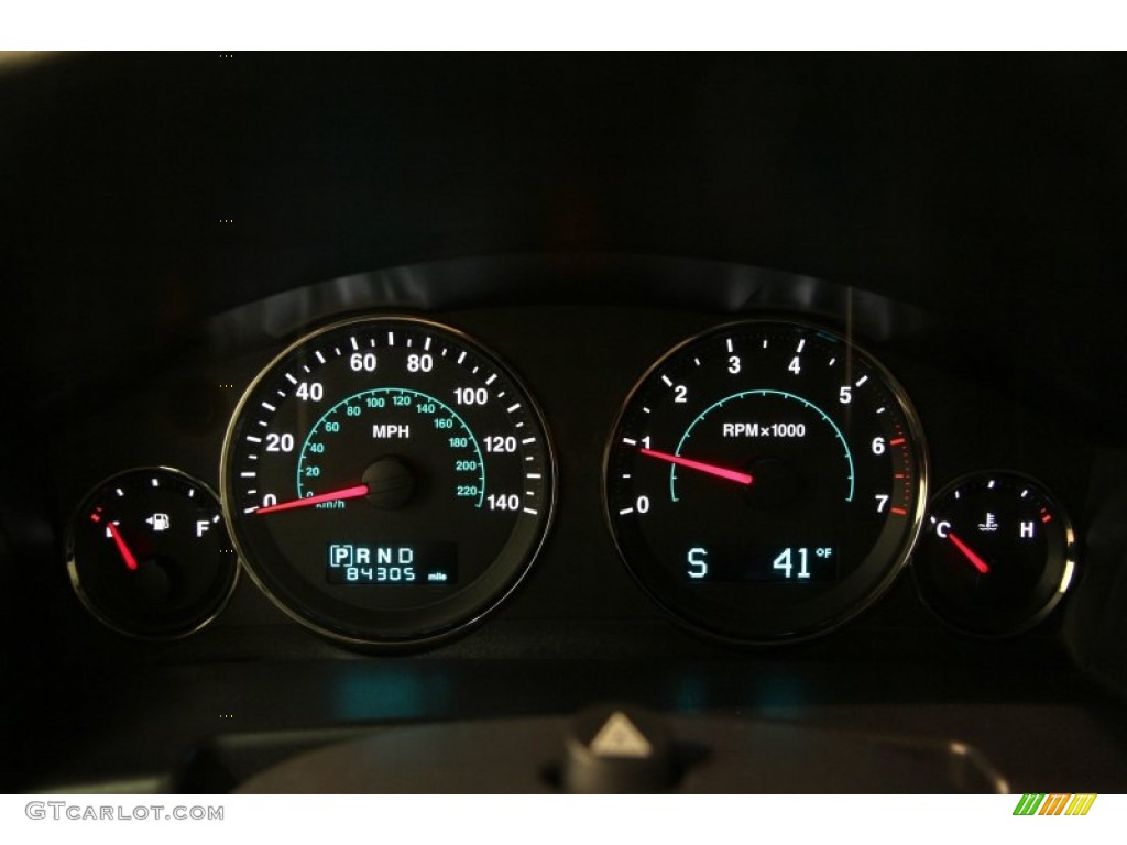 2006 Jeep Commander 4x4 Gauges Photo #87119115