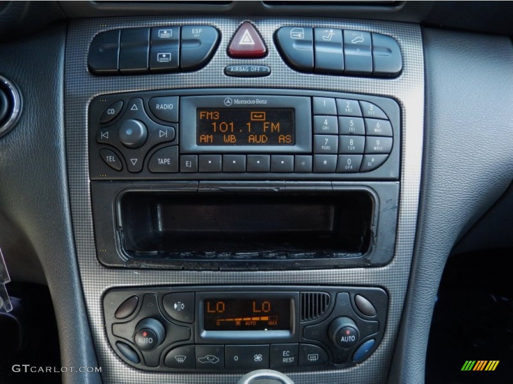 2001 Mercedes-Benz C 320 Sedan Controls Photo #87120594