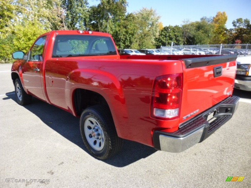 2007 Sierra 1500 Classic SL Regular Cab - Fire Red / Dark Titanium photo #12