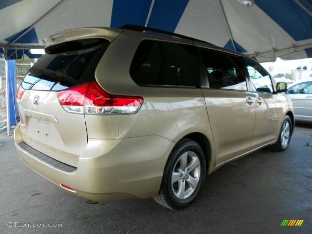 2011 Sienna LE - Sandy Beach Metallic / Bisque photo #4