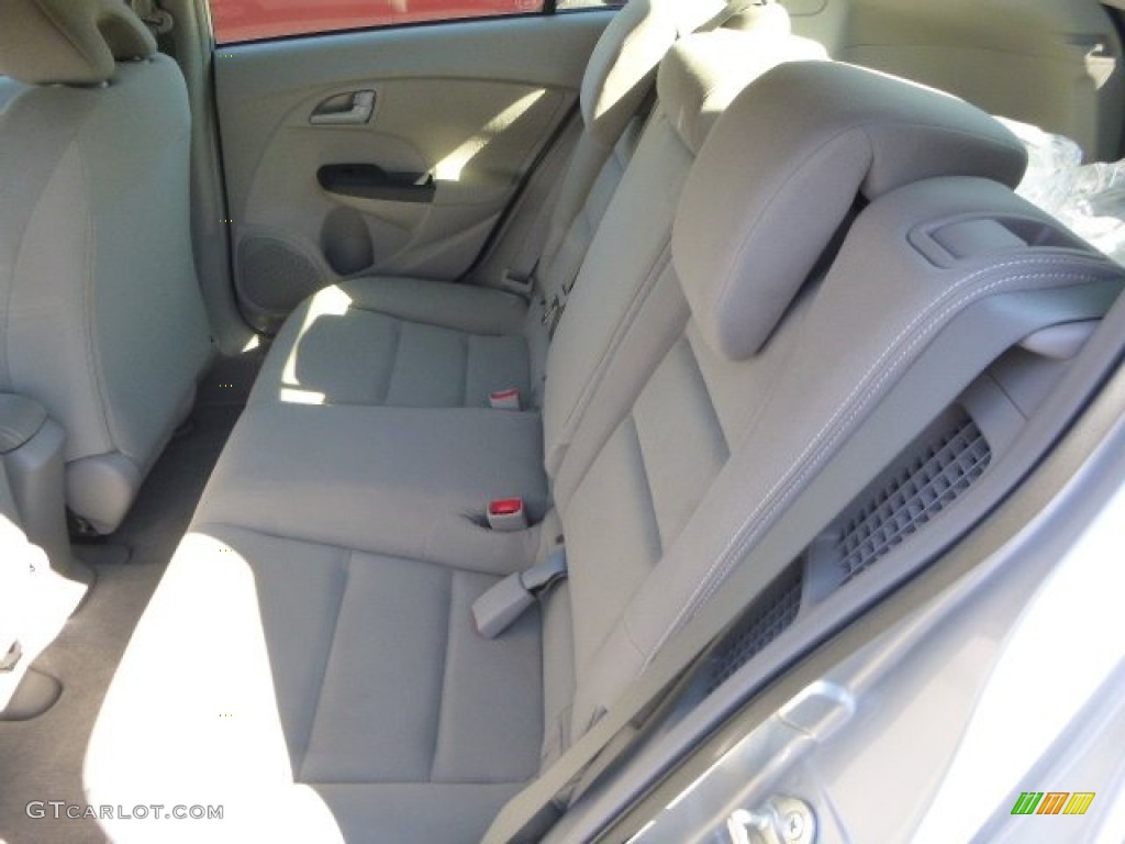 2013 Honda Insight LX Hybrid Rear Seat Photos