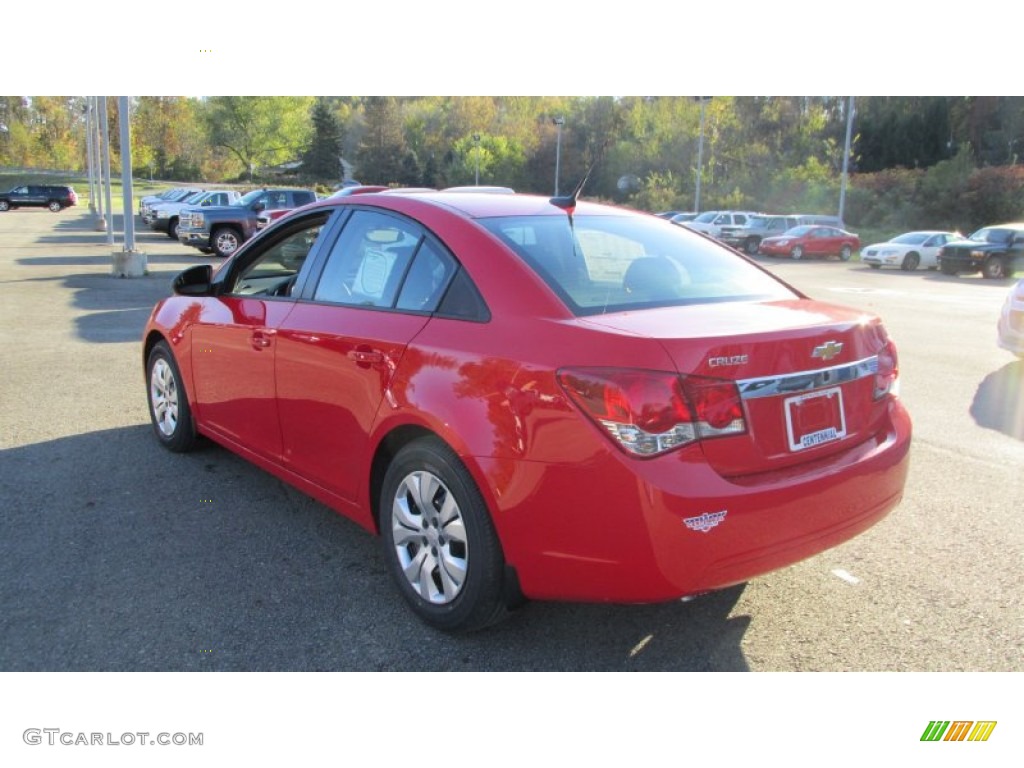 2014 Cruze LS - Red Hot / Jet Black/Medium Titanium photo #4