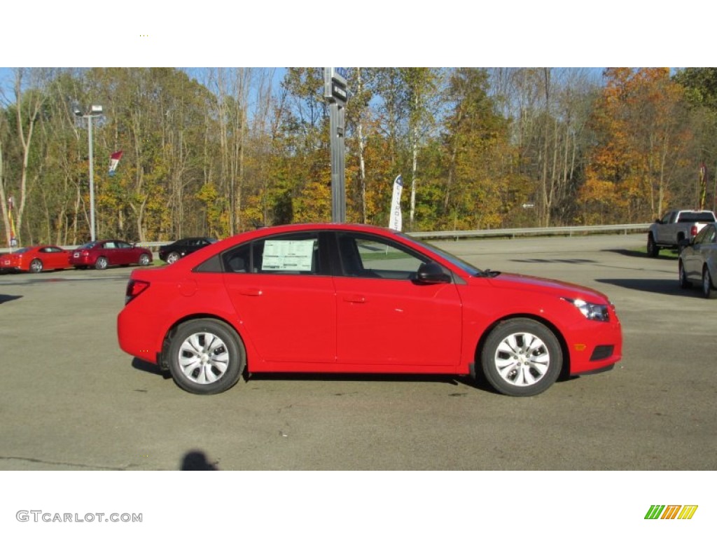 2014 Cruze LS - Red Hot / Jet Black/Medium Titanium photo #7