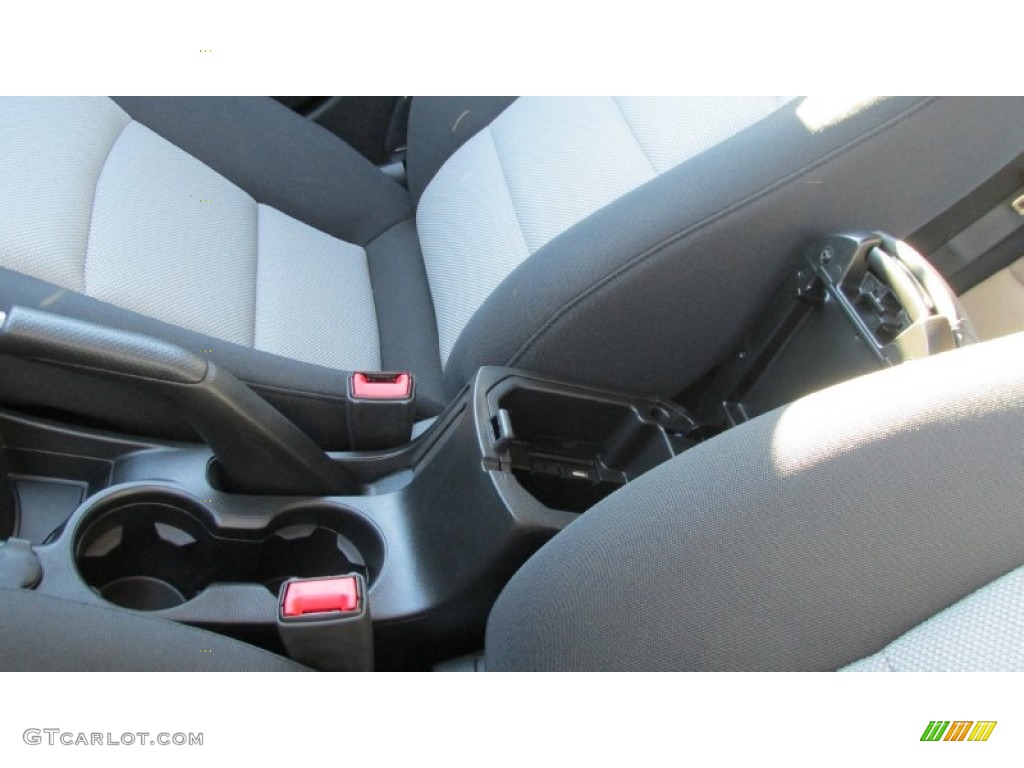 2014 Cruze LS - Red Hot / Jet Black/Medium Titanium photo #18