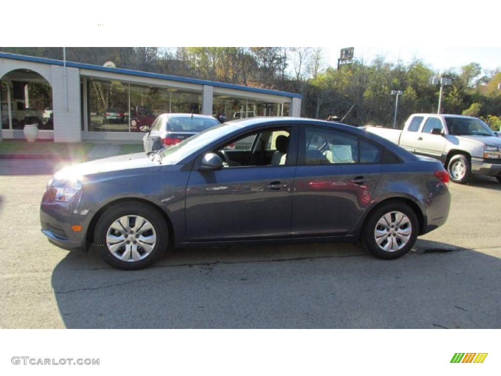 2014 Cruze LS - Atlantis Blue Metallic / Jet Black/Medium Titanium photo #2