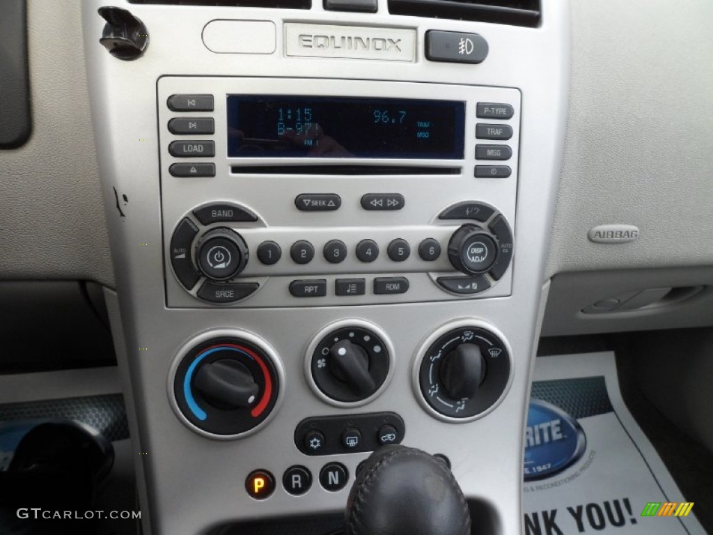 2005 Equinox LT AWD - Galaxy Silver Metallic / Light Gray photo #31