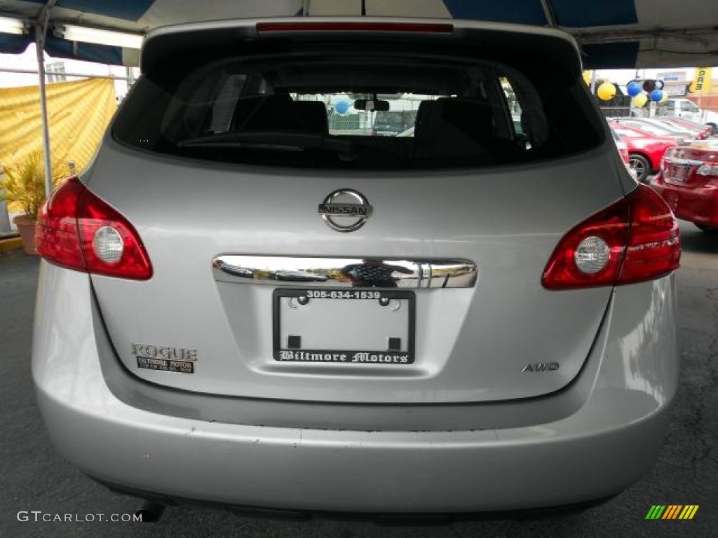 2011 Rogue S AWD - Silver Ice Metallic / Black photo #5