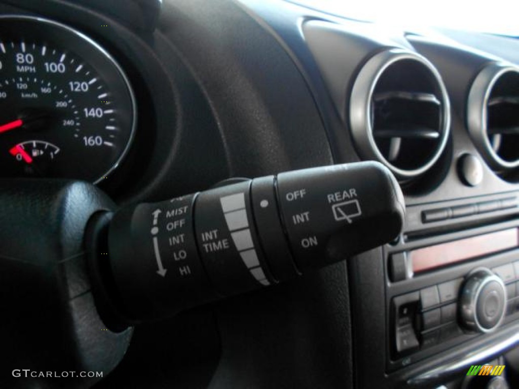 2011 Rogue S AWD - Silver Ice Metallic / Black photo #20