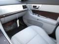 Ultimate Black Metallic - XF I4 T Photo No. 13