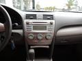 Super White - Camry LE Photo No. 17