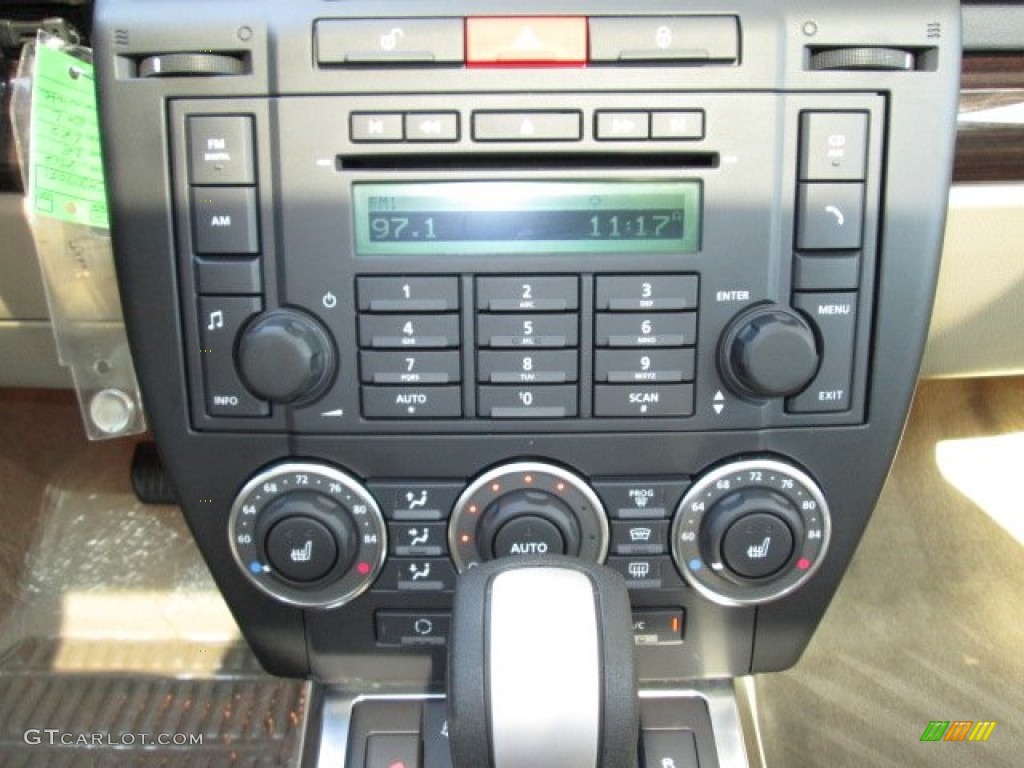 2012 Land Rover LR2 3.2 Controls Photo #87139137
