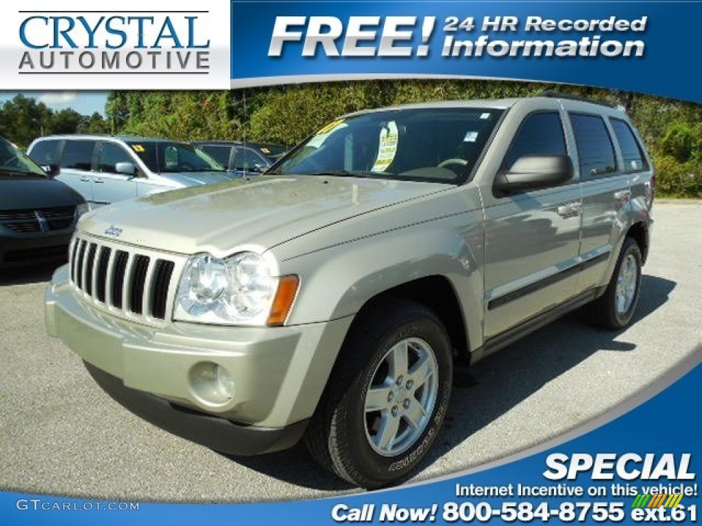 Light Graystone Pearl Jeep Grand Cherokee