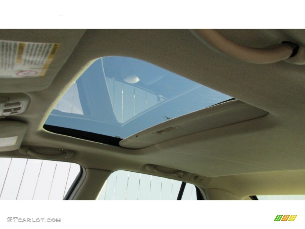 2005 DeVille DHS - White Lightning / Cashmere photo #11