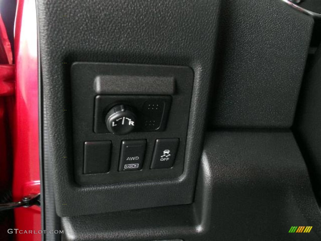 2011 Rogue S AWD Krom Edition - Cayenne Red / Gray photo #20