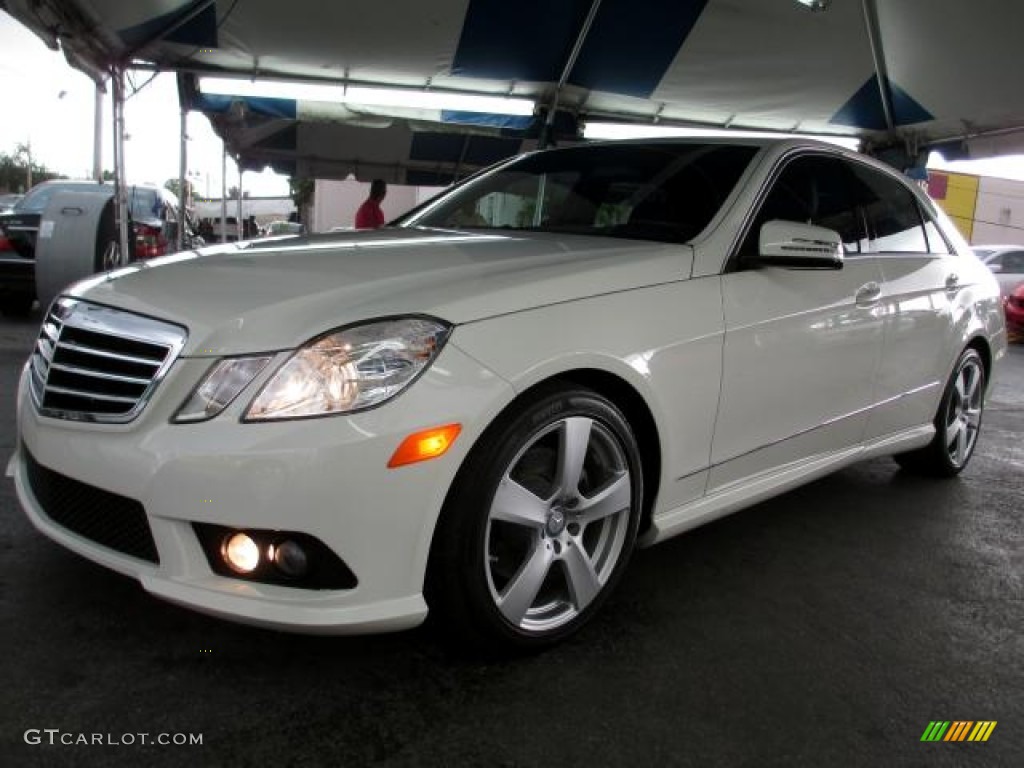 2010 E 350 Sedan - Arctic White / Black photo #3