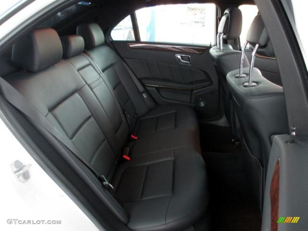 2010 E 350 Sedan - Arctic White / Black photo #12