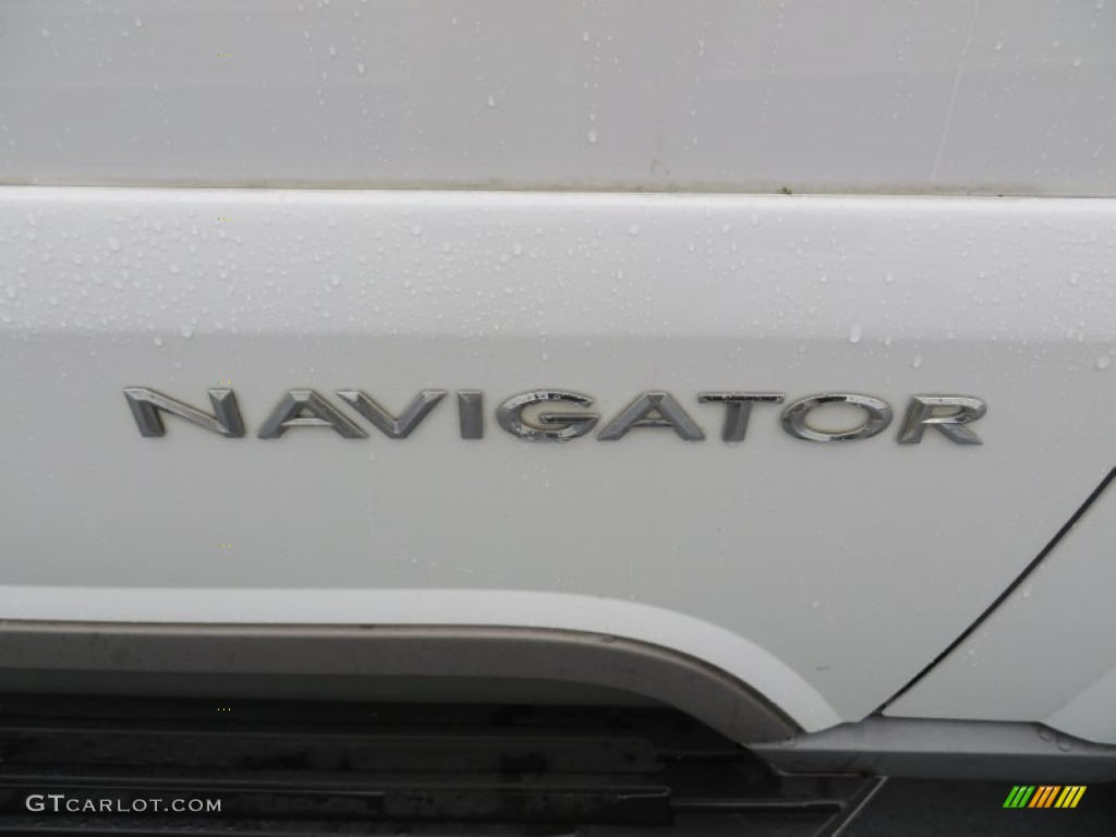 2003 Navigator Luxury - Oxford White / Light Parchment photo #18