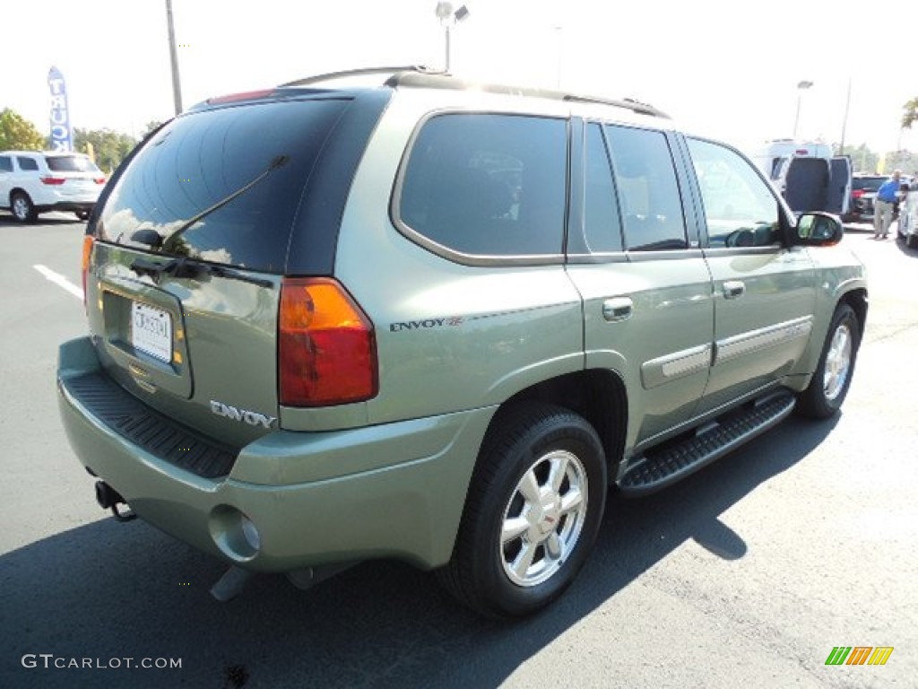 2004 Envoy SLT - Silver Green Metallic / Medium Pewter photo #9