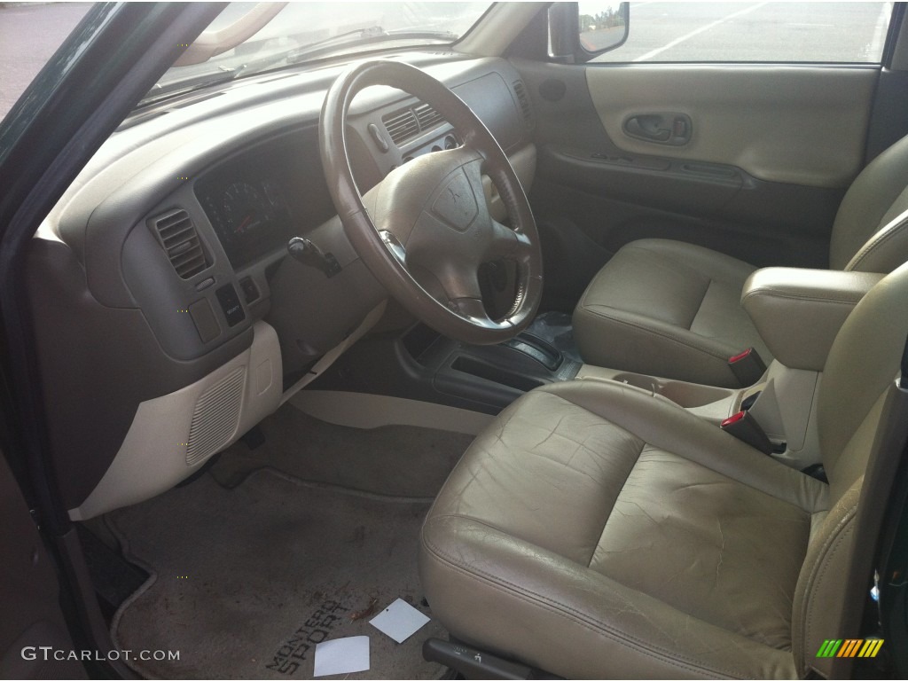 2001 Mitsubishi Montero Sport XLS Interior Color Photos