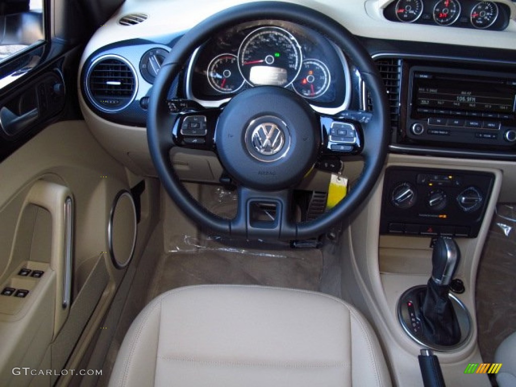 2014 Volkswagen Beetle R-Line Convertible Beige Steering Wheel Photo #87153786