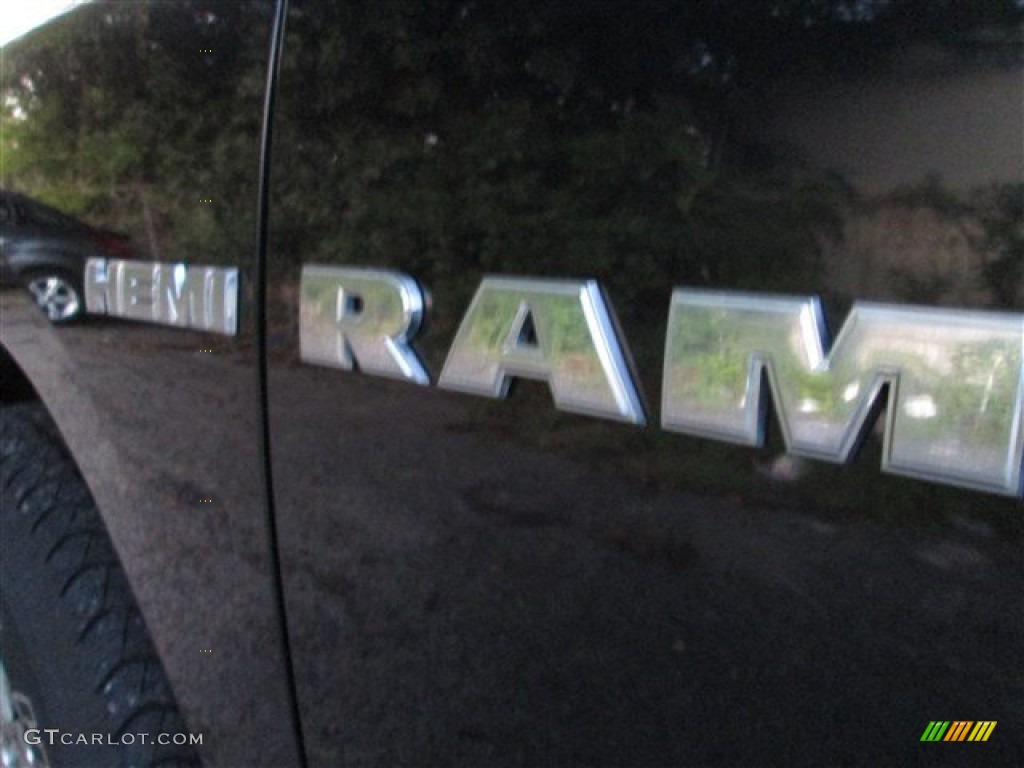 2010 Ram 1500 Lone Star Quad Cab - Brilliant Black Crystal Pearl / Dark Slate/Medium Graystone photo #7