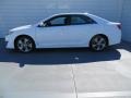 2014 Super White Toyota Camry SE  photo #5