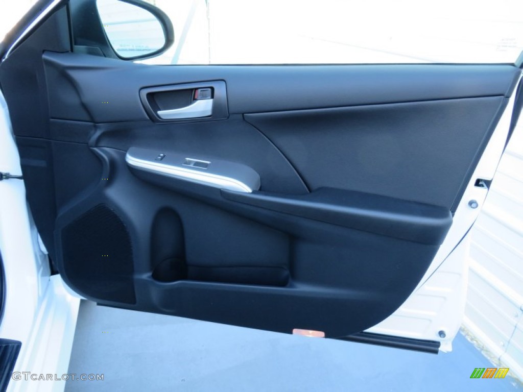 2014 Camry SE - Super White / Black photo #16