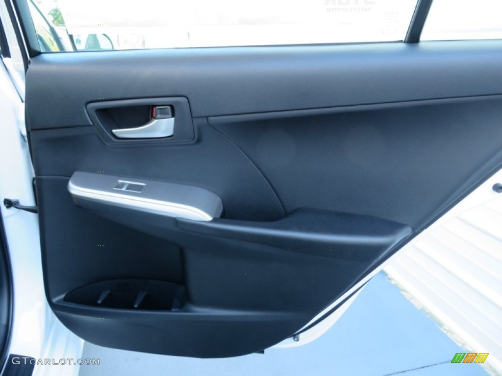 2014 Camry SE - Super White / Black photo #19