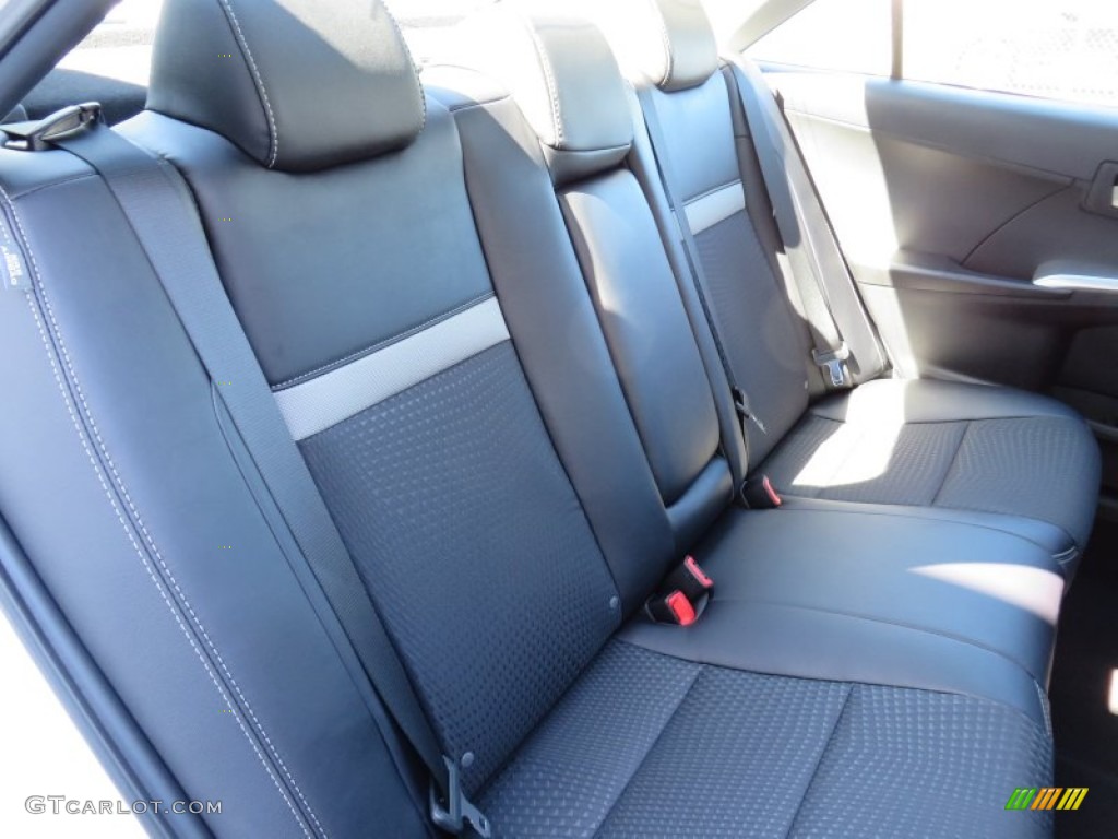 2014 Camry SE - Super White / Black photo #20