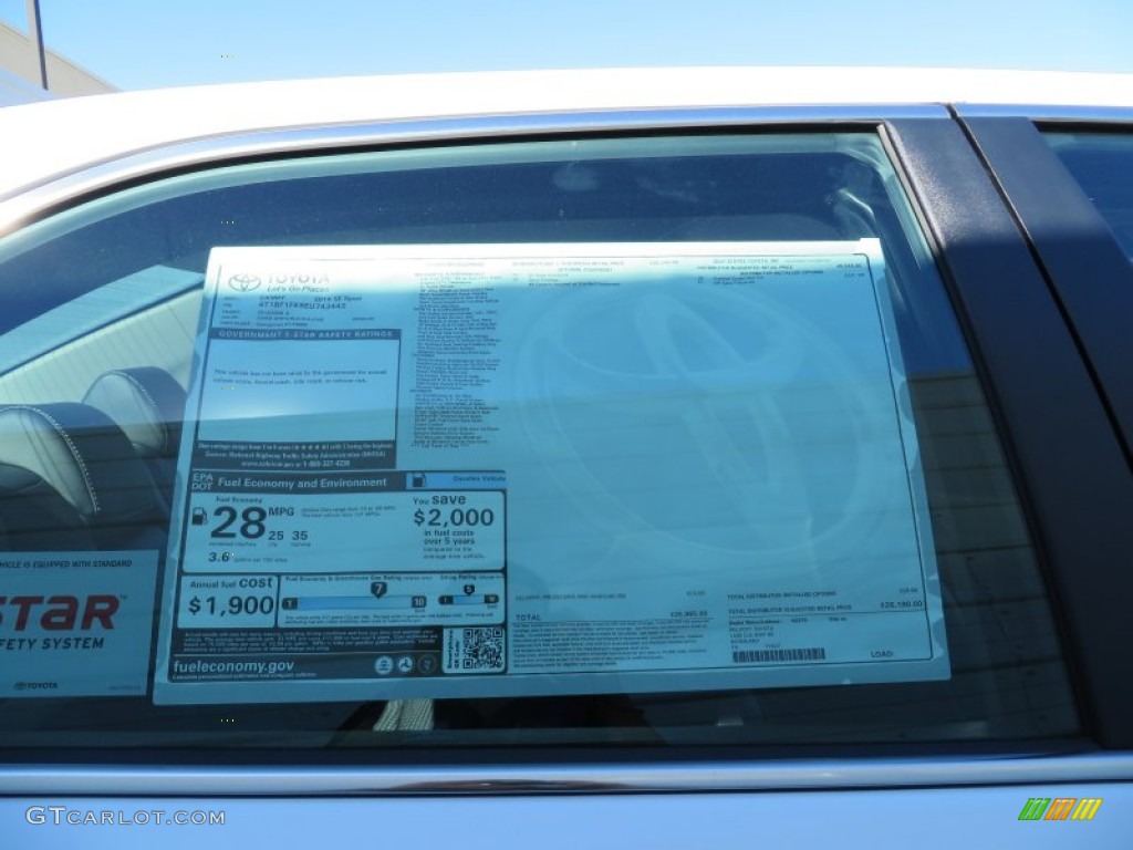 2014 Camry SE - Super White / Black photo #32
