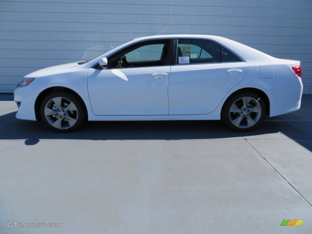 2014 Camry SE - Super White / Black/Ash photo #6