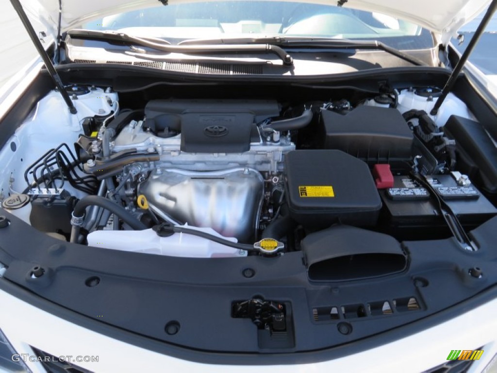 2014 Camry SE - Super White / Black/Ash photo #16