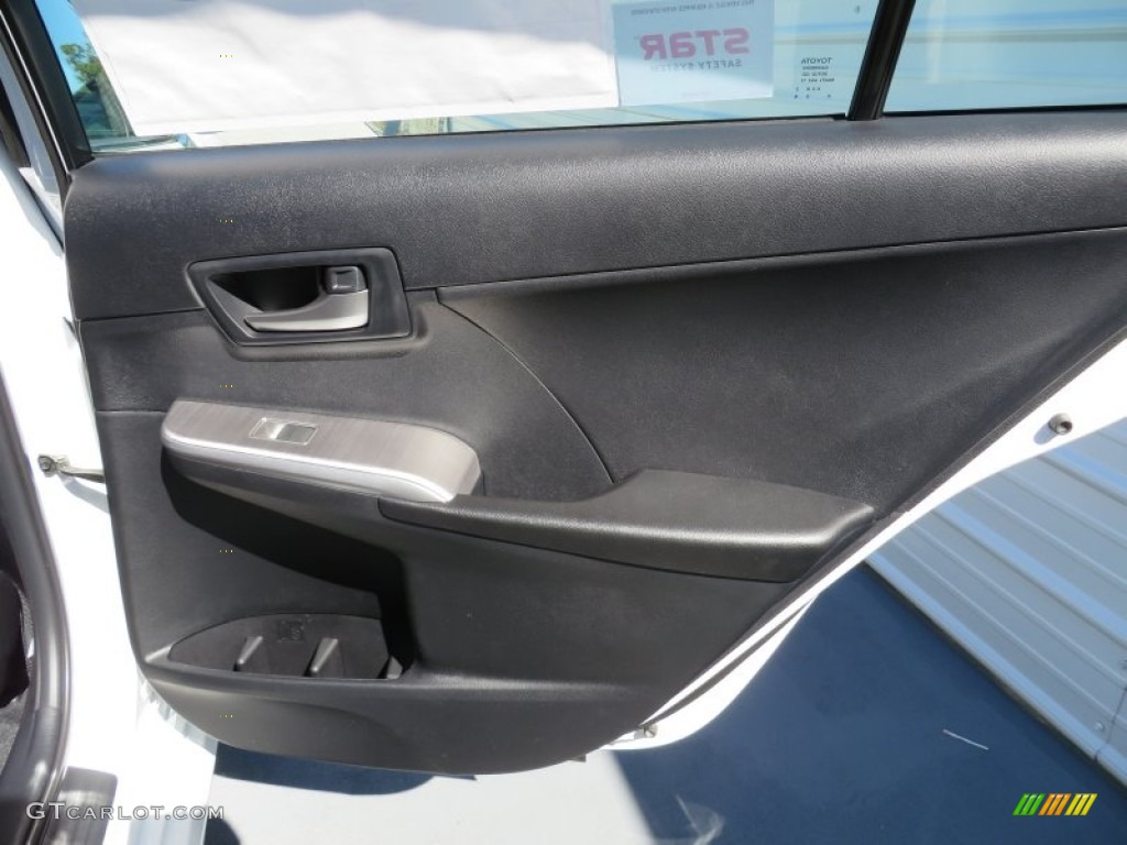 2014 Camry SE - Super White / Black/Ash photo #20