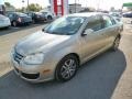 2005 Wheat Beige Metallic Volkswagen Jetta 2.5 Sedan  photo #3