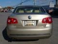 2005 Wheat Beige Metallic Volkswagen Jetta 2.5 Sedan  photo #10