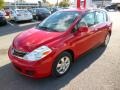 Red Alert - Versa 1.8 S Hatchback Photo No. 3