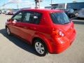 Red Alert - Versa 1.8 S Hatchback Photo No. 9