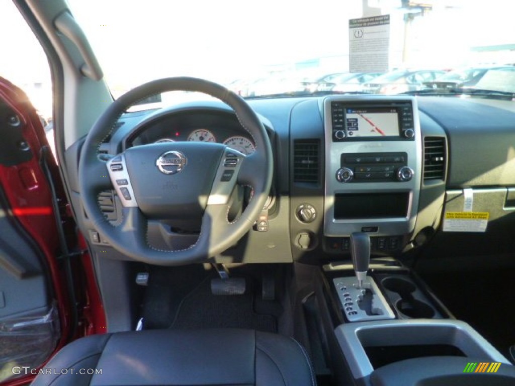 2014 Titan Pro-4X King Cab 4x4 - Cayenne Red / Pro-4X Charcoal photo #13