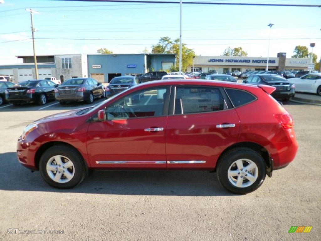 2013 Rogue S AWD - Cayenne Red / Black photo #4