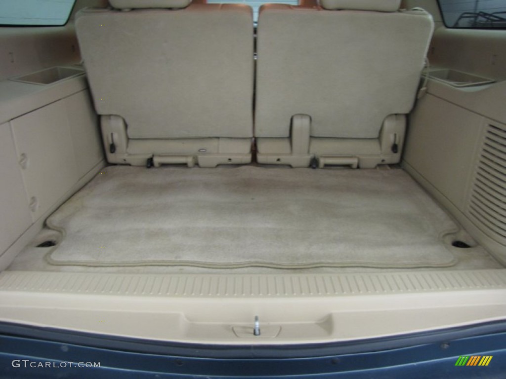 2008 Suburban 1500 LS 4x4 - Blue Granite Metallic / Light Cashmere/Ebony photo #4