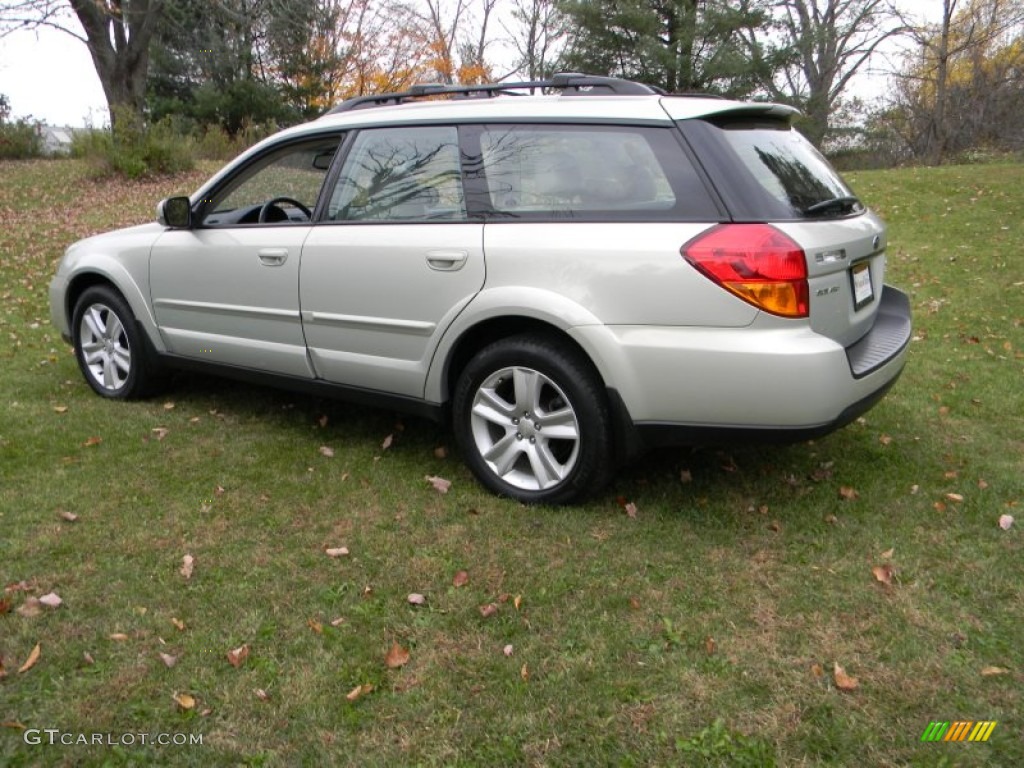 2006 Outback 2.5 XT Limited Wagon - Champagne Gold Opalescent / Taupe photo #4