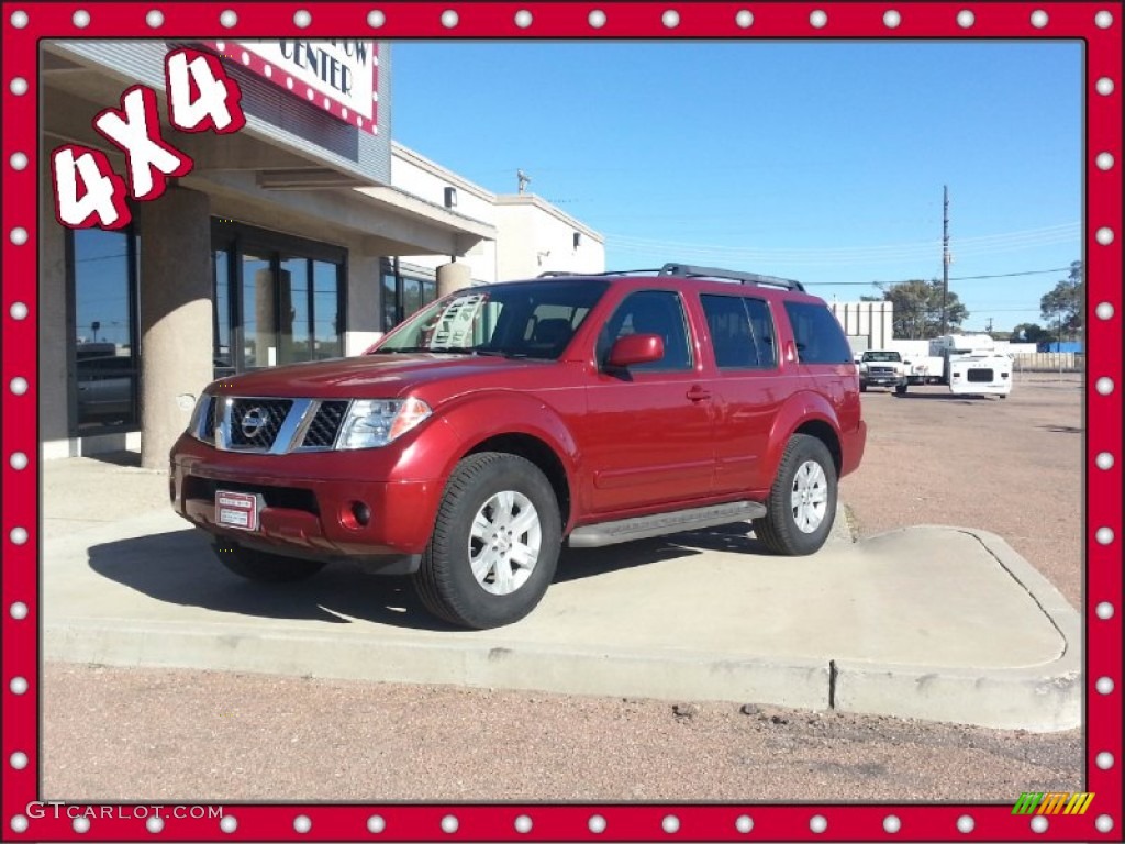 2005 Pathfinder LE 4x4 - Red Brawn Pearl / Graphite photo #1