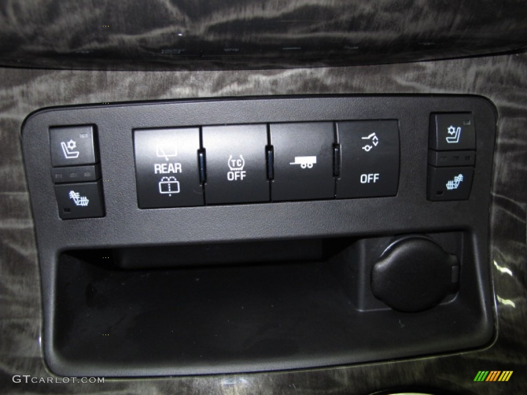 2013 Buick Enclave Premium AWD Controls Photos